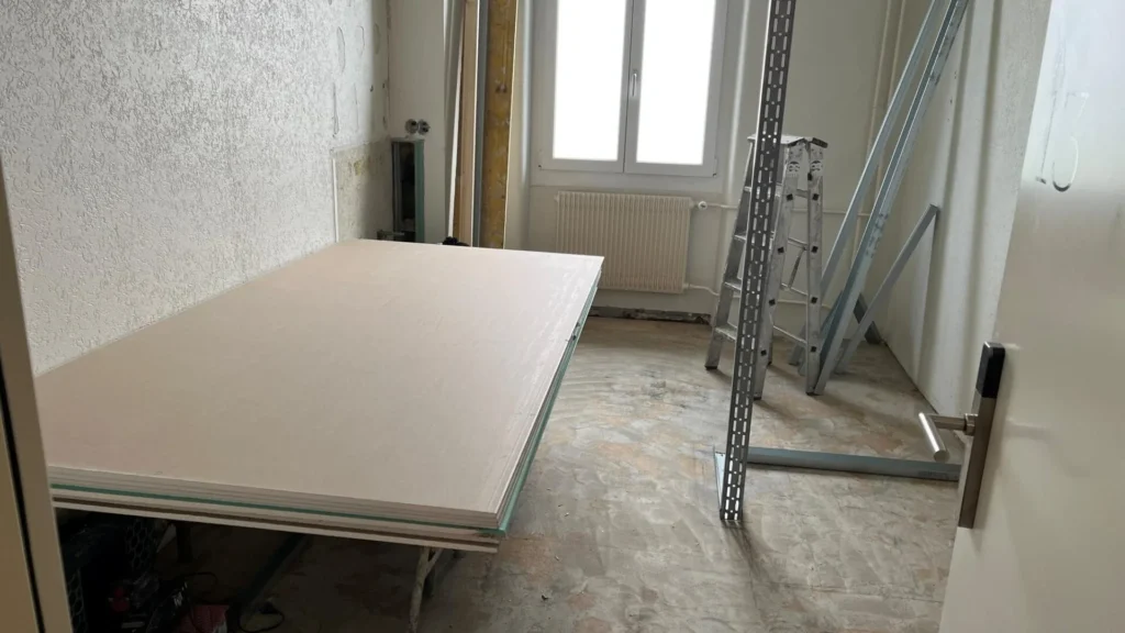 Zimmerumbau - es geht weiter mit Erneuern! 4 Zi 13 a